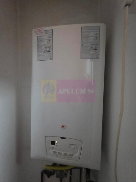 Campina, zona Liceul Energetic apartament cu 3 camere de vanzare