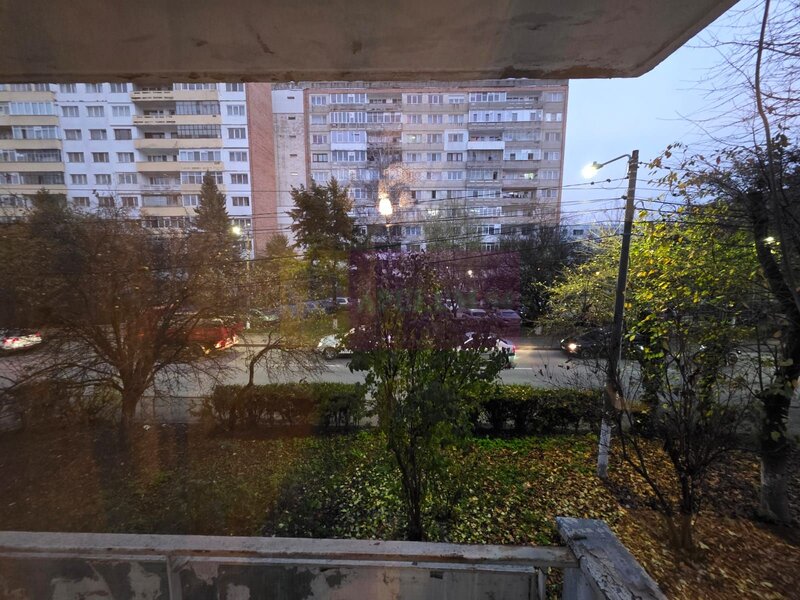 Campina, zona Liceul Energetic apartament cu 3 camere de vanzare